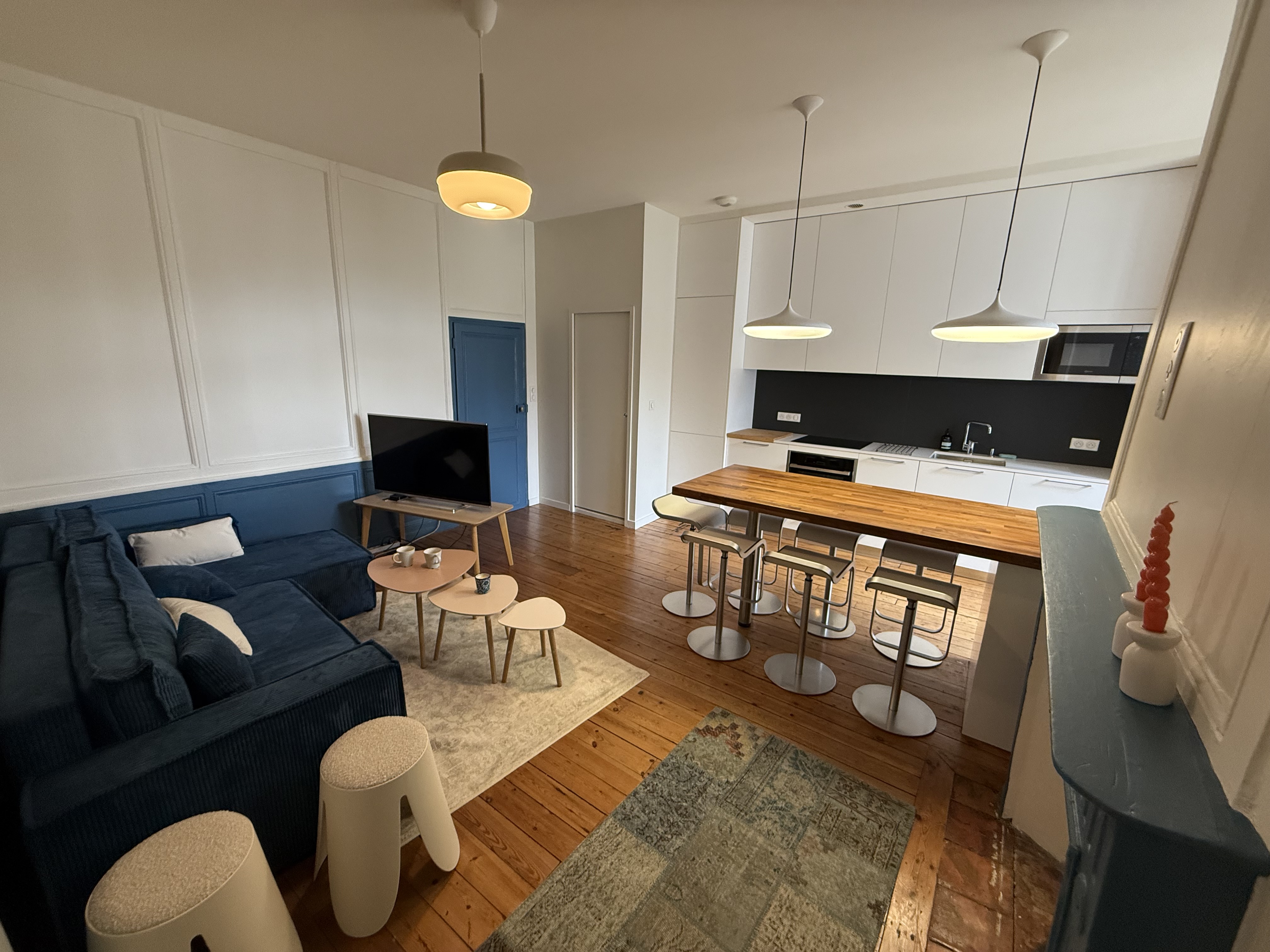 À LOUER : Appartement type T3 de 67 m², Place des Lices à RENNES (35000)