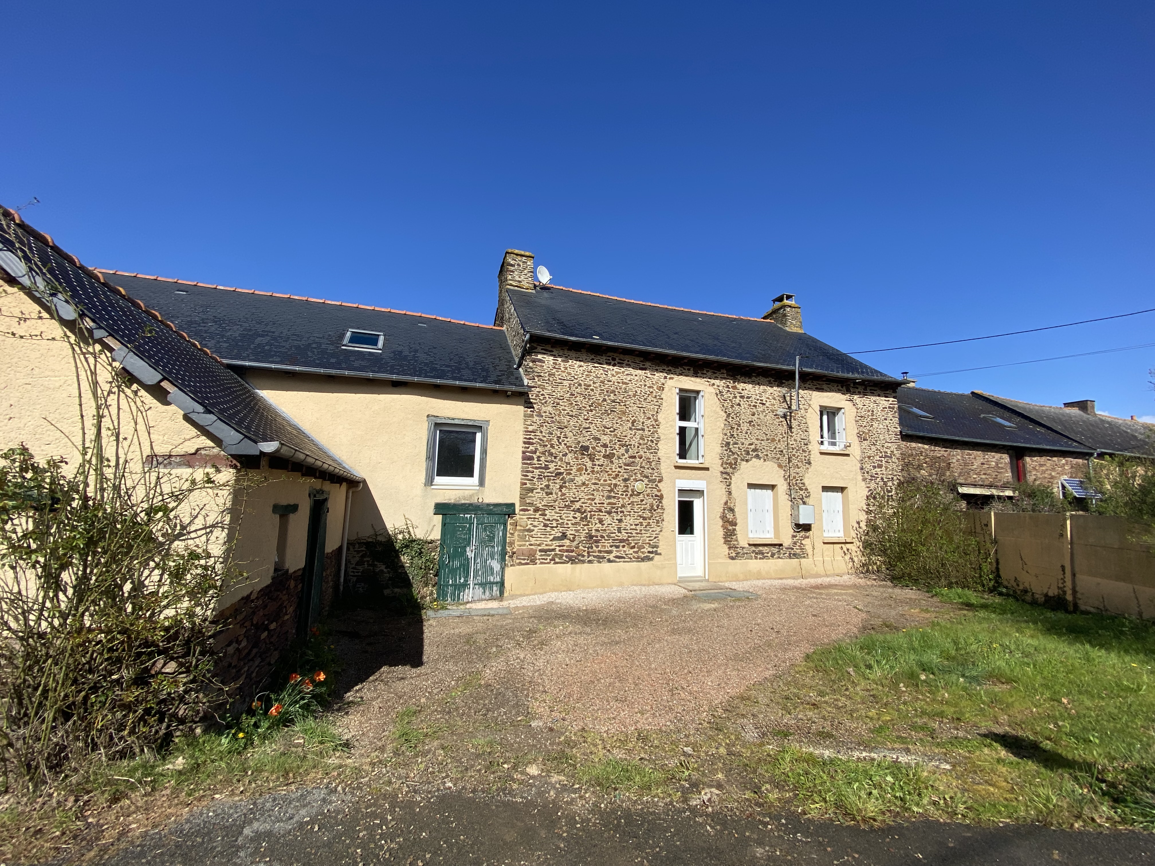 A LOUER - Maison T5 de 117 m² - MUEL