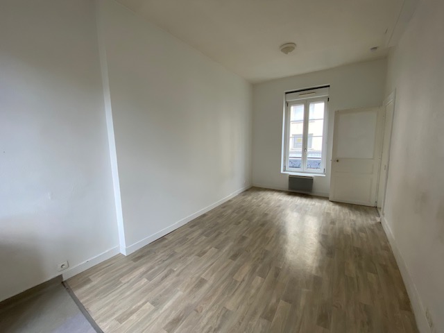 A LOUER - STUDIO - RENNES - RUE SAINT HELIER