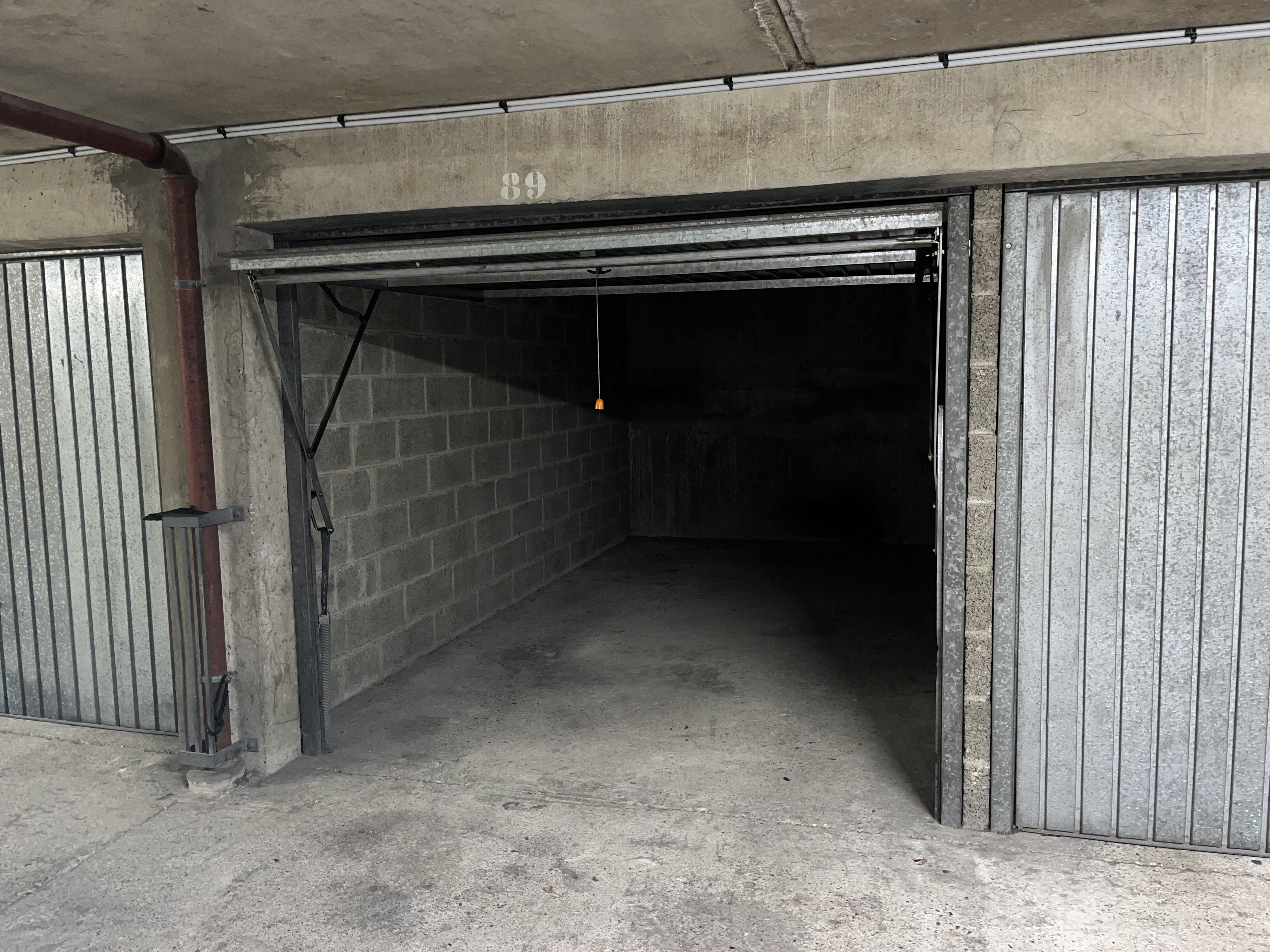 Garage fermé en sous-sol - Quartier Maurepas-Bellangerais RENNES